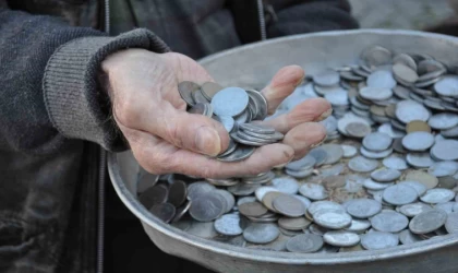 Eskiden ödeme olarak aldığı paraları günümüzde hurda olarak satıyor