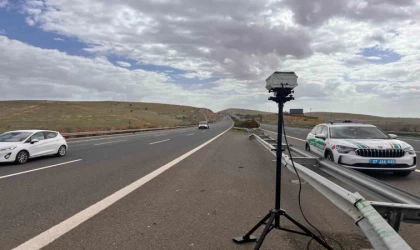 Gaziantep’te jandarmadan 63 araca 164 bin TL radar cezası