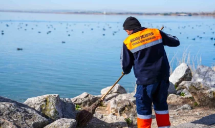 Gölbaşı Belediyesi ekiplerinden bahar temizliği ve bakım çalışması