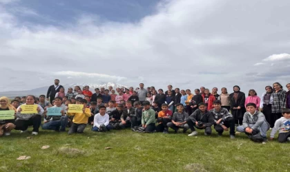 Göldüzü Köyü Ortaokulundan Arin Gölü’nde örnek temizlik etkinliği