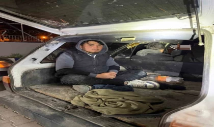 Hatay’da 21 kaçak göçmen yakalandı: 5 tutuklama