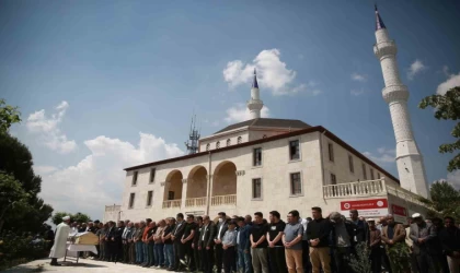 Hayatını kaybeden akademisyen son yolculuğuna uğurlandı