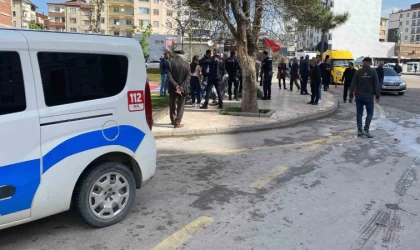 Husumetlisini cadde ortasında bıçaklayan şüpheli yakalandı