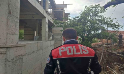 İnşaattan düşen işçi yaralandı