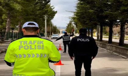 Isparta’da 1 haftada 40 aranan şahıs yakalandı, 2 bin 800 sürücüye ceza kesildi