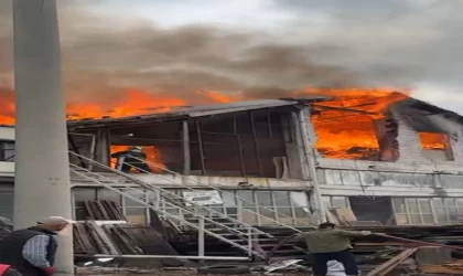 Isparta’da kereste imalathanesinde yangın