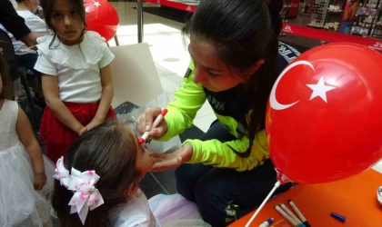Jandarma ekiplerinden çocuklara sürpriz