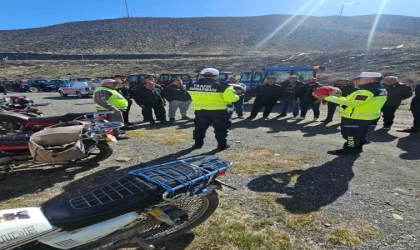 Kağızman’da motosiklet sürücüleri bilgilendirildi