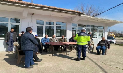 Kırklareli’nde traktör sürücüleri bilgilendirildi