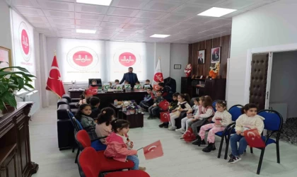 Koca yürekli miniklerden Gazzeli kardeşlerine anlamlı destek