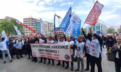 Konak Belediyesi’nde memurlar iş bıraktı