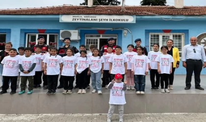 Köyceğiz Jandarması öğrencilerin yüreklerini ısıttı