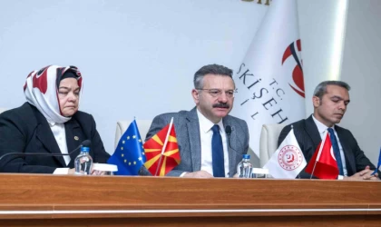 ’Kriz ve Afet Zamanlarında Bağımlılıkla Mücadelede Kamu-STK İş Birliği’ toplantısı yapıldı