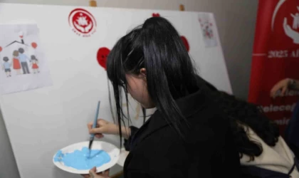 KUDAKAF’25’te aile yılı ruhu: Sanatla büyüyen çocuklar geleneksel sanatlarla buluştu