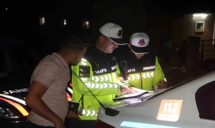 Kurallara uymayan motosiklet sürücüleri jandarmadan kaçamadı