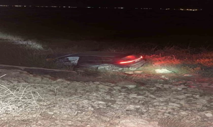 Mardin’de cip şarampole yuvarlandı: 2 yaralı