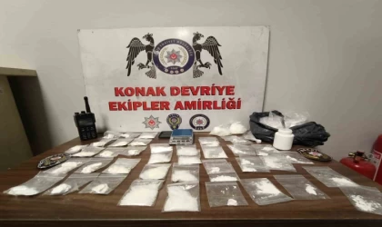Motosikletli uyuşturucu tacirleri polisten kaçamadı