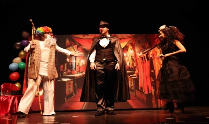 Nilüfer’de çocuklara tiyatro şöleni başladı