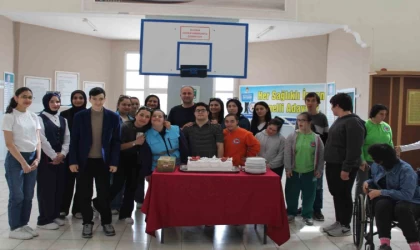 Öğrencilerden rehabilitasyon merkezine anlamlı ziyaret