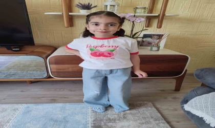 Oyun oynarken otomobilin çarptığı minik kız hayatını kaybetti