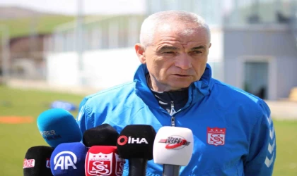 Rıza Çalımbay: ”Galatasaray’dan puan ya da puanlar almalıyız”