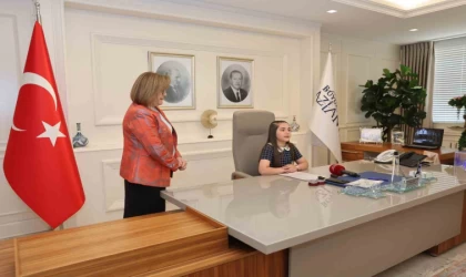 Şahin makamını minik Azra’ya devretti