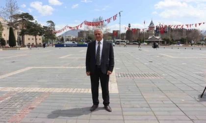 Şahin’den meydanda çağrı: ”Meydan kavgası arasında işçinin hakları güme gidiyor”