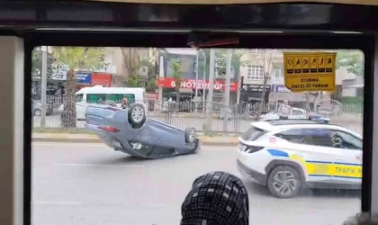 Şanlıurfa’da kamyon ile çarpışan otomobil ters döndü