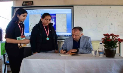 Sarıgöl’de yazar-öğrenci buluşması büyük ilgi gördü