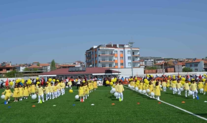 Selendi’de 23 Nisan coşkusu