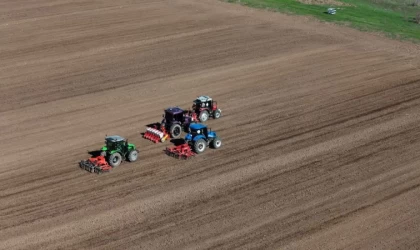 Sivas’ta şeker pancarı toprakla buluştu