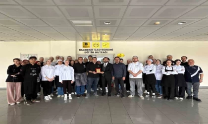 Sokak lezzetlerinden kokorecin sırlarını anlattı