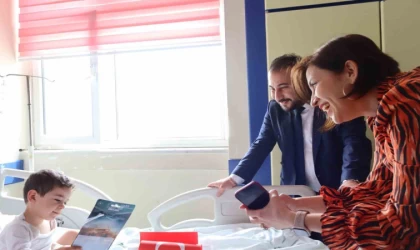 Söke Fehime Faik Kocagöz Devlet Hastanesi’nde çocuk servisinde 23 Nisan coşkusu