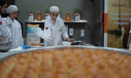 Sunar Un, ürünlerini Gaziantep’te baklava ustaları ile buluşturdu