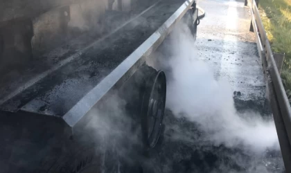 TEM’de seyir halindeki tırda yangın çıktı