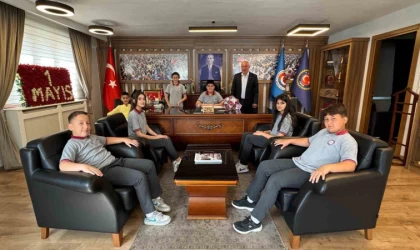 TES-İŞ Yatağan Şube Başkanı Erçelik: ”Termik santraller kapatılsın diye sorumsuz açıklamalar yapıp bu bayramda çocukları üzmeyin”