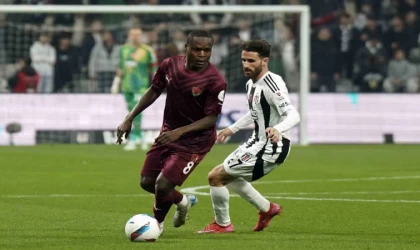 Trendyol Süper Lig: Beşiktaş: 1 - Atakaş Hatayspor: 1 (İlk yarı)