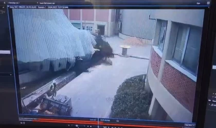 Tuzla’da arıtma tesisindeki patlama anı güvenlik kamerasına yansıdı