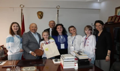 Ukraynalı öğrenciler Alaşehir’in konuğu oldu