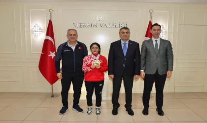 Vali Toros, Avrupa şampiyonu halterci Gamze Altun’u ağırladı