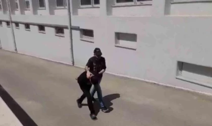 Valizinde 6 bin uyuşturucu hap çıktı, ”İçiciyim” diyerek paçayı kurtarmak istedi