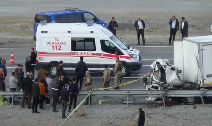 Van’daki feci kazada hayatını kaybedenlerin kimlikleri belli oldu