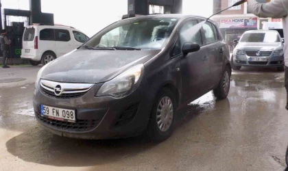 Van’daki oto yıkamacılarda çamur yoğunluğu