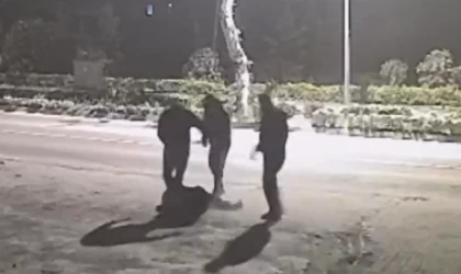 Yalova’da 4 kişinin saldırısına uğrayan genç defalarca bıçaklandı