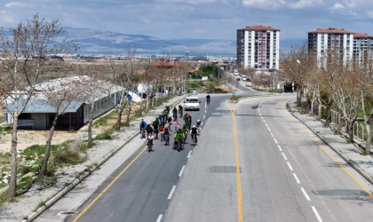 Yeşilyurt Belediyesi’nden baharın gelişine pedallı kutlama