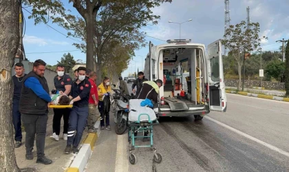 Yola dökülen yağ sebebiyle 2 motosikletli kaza yaptı