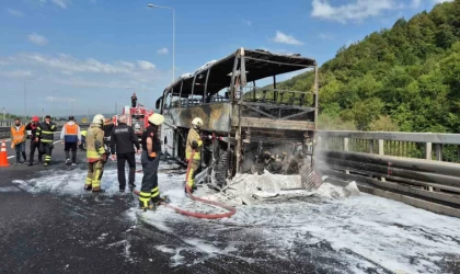 Yolcu otobüsü alevlere teslim oldu