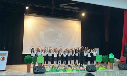 Ağrı’da ”Oyunlarla Dil Öğreniyorum” projesi kapsamında renkli etkinlikler