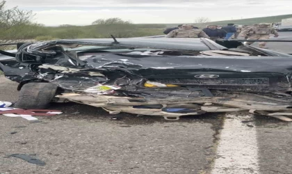 Ağrı’da trafik kazası: 2 ölü, 8 yaralı