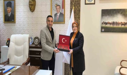 AK Partili Ayşe Sula Köseoğlu’ndan Akçadağ Belediyesi’ne ziyaret